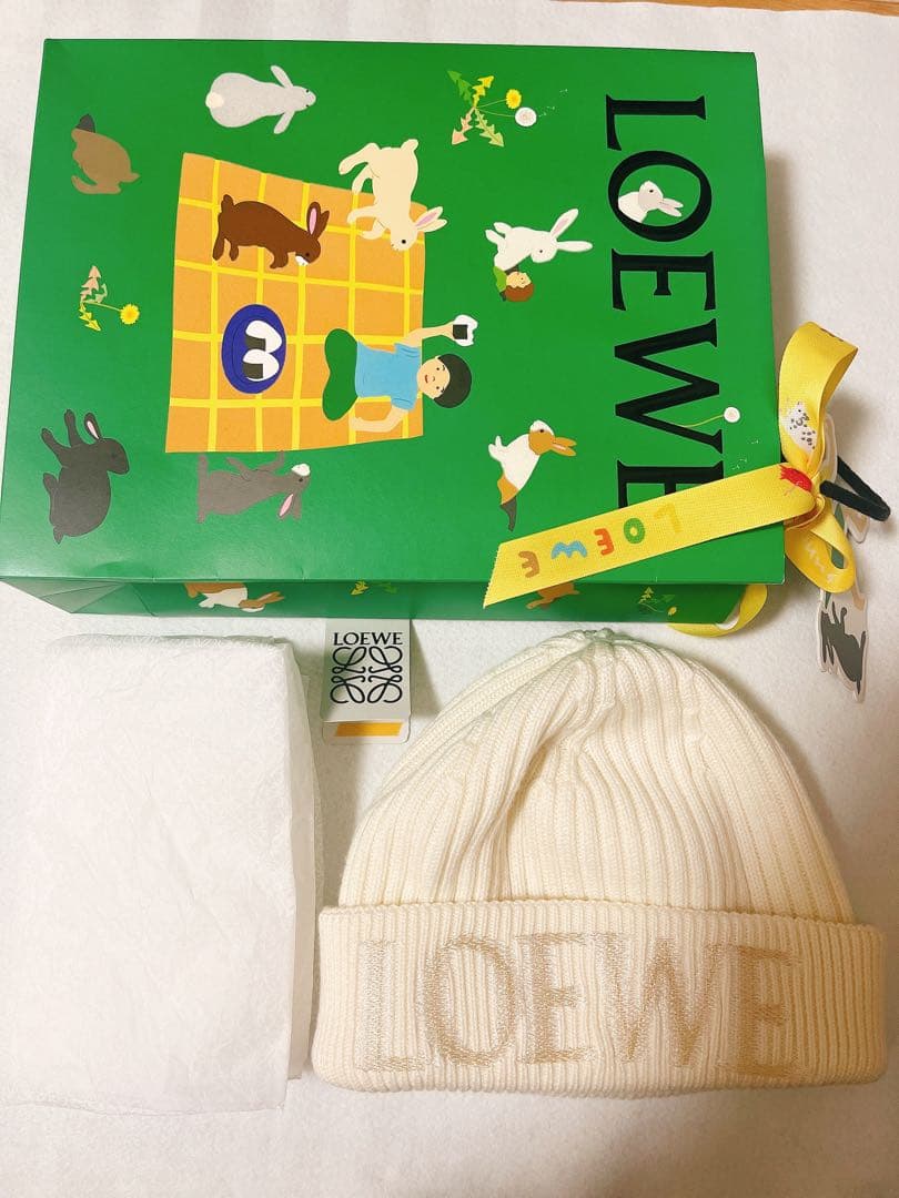 LOEWEニット帽 値下げしました」LOEWE アイボリー ニット帽 値下げしま