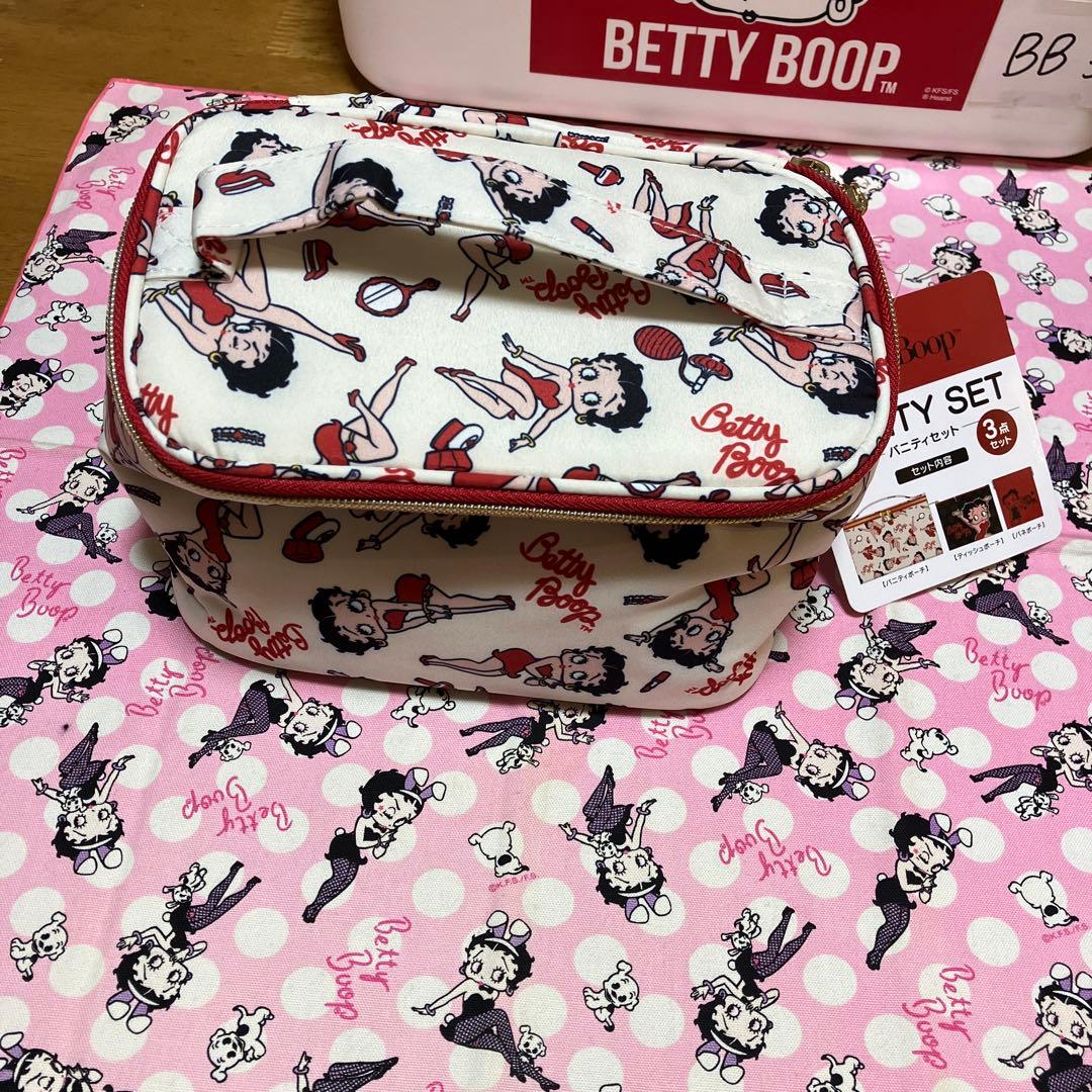 ベティちゃん　ランチボックス他セット〜BB3