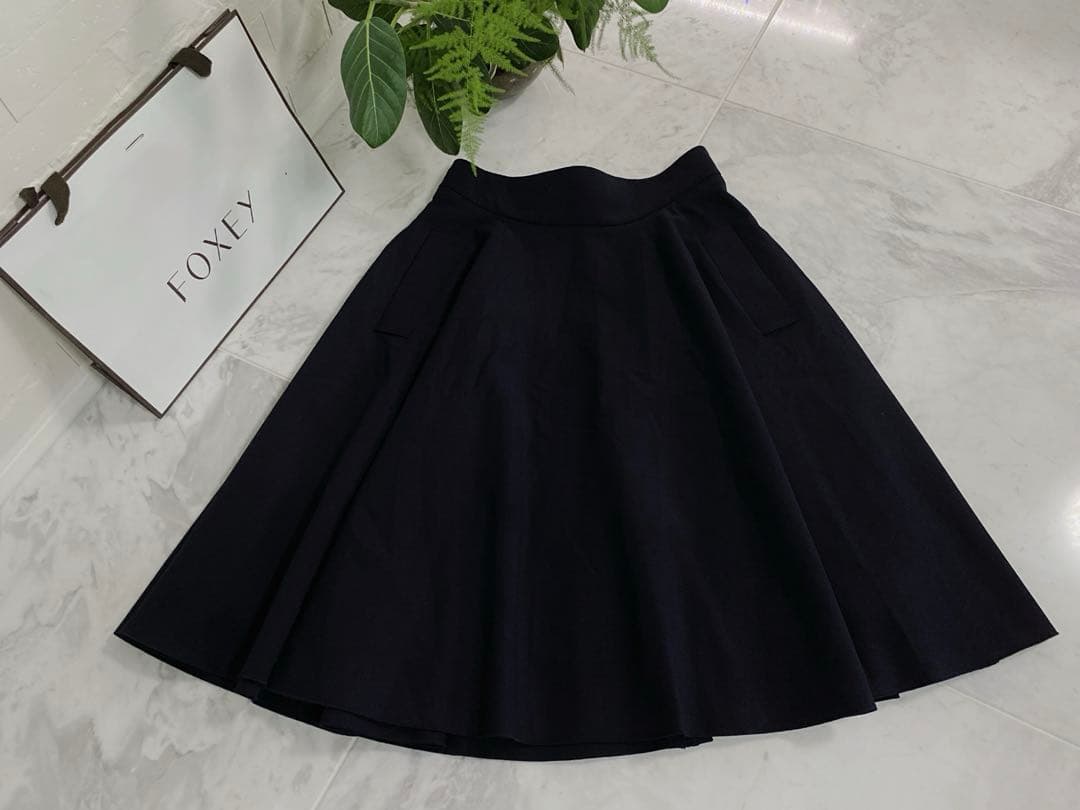 ＜現行品★完売色＞★美品★FOXEY/フォクシー ニコル スカート フレア 40