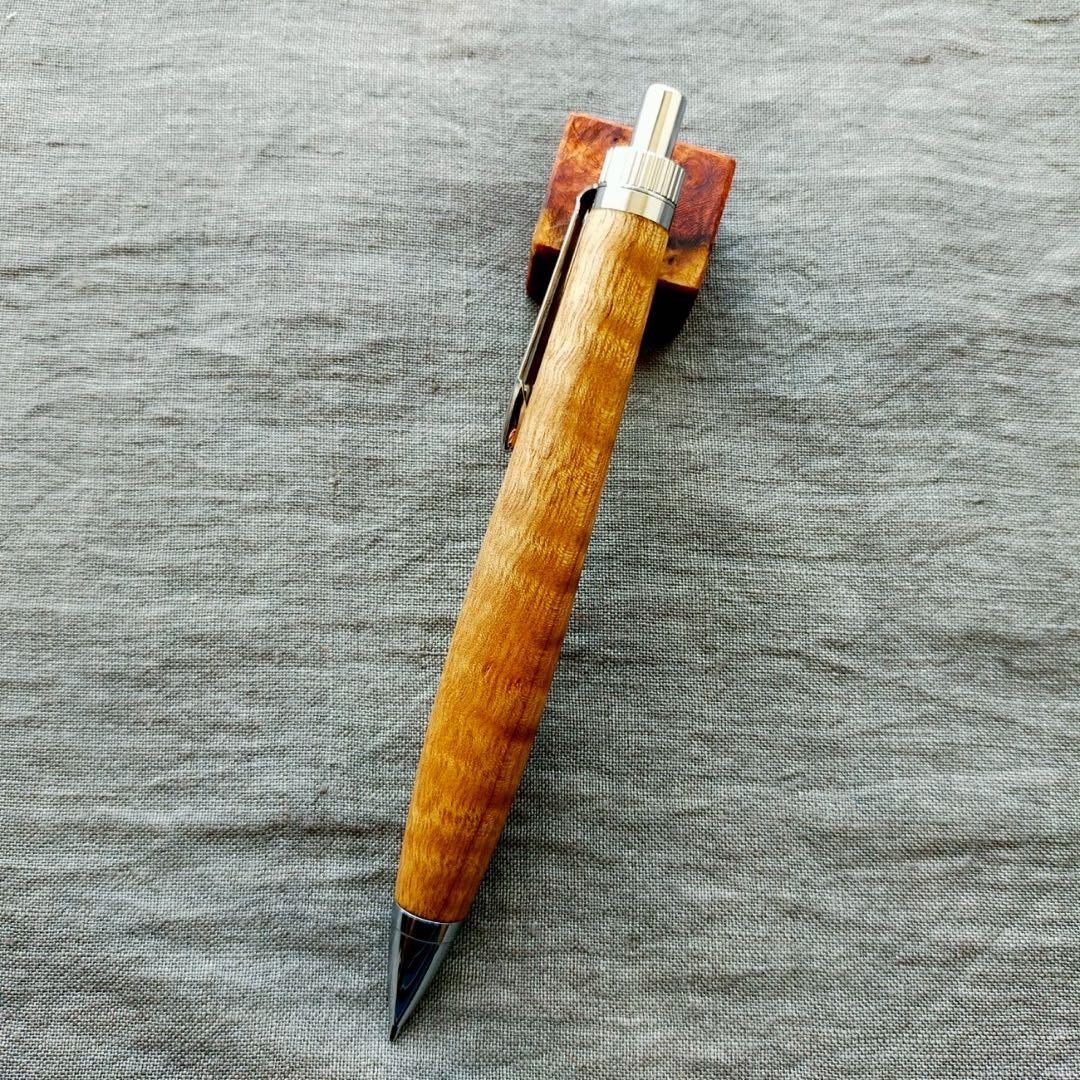 ハンドメイド　木軸シャープぺン　楠　極上　縮杢　0.5mm　ウッドペン　天然木