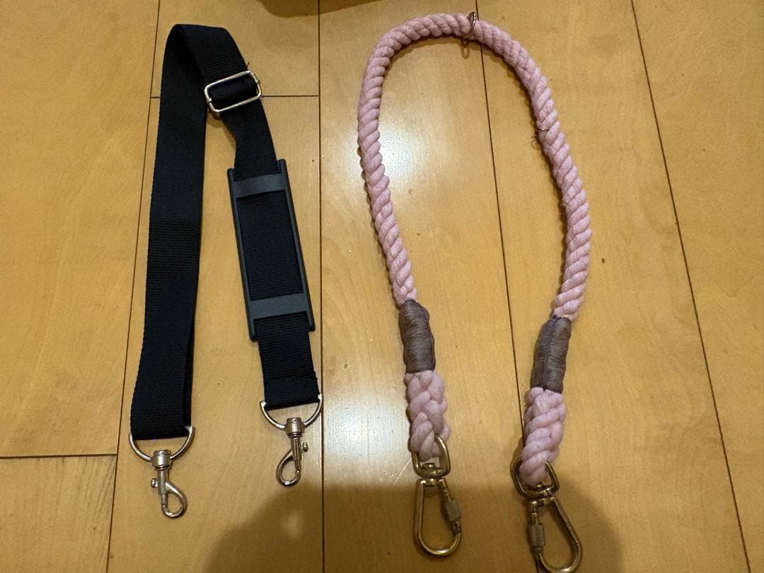 ペット用キャリーバッグ 黒 ピンクロープブランドFound My Animal