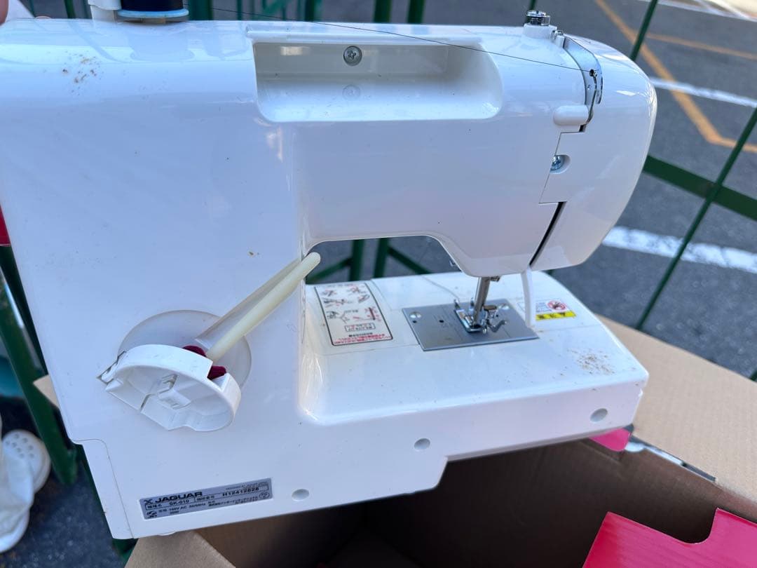 ハローキティ コンパクトミシン JAGUAR ジャガー - メルカリ