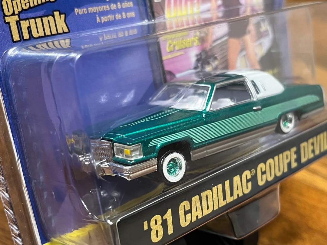希少⬜︎レベル ローライダー 81キャデラック クーペ デビル ミニカー 1/64