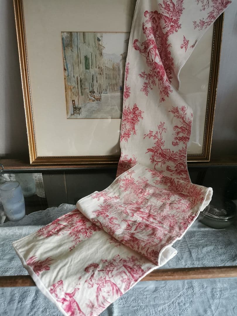 アンティーク トワルドジュイ 子供とカップルと天使 田園風景 ランナー