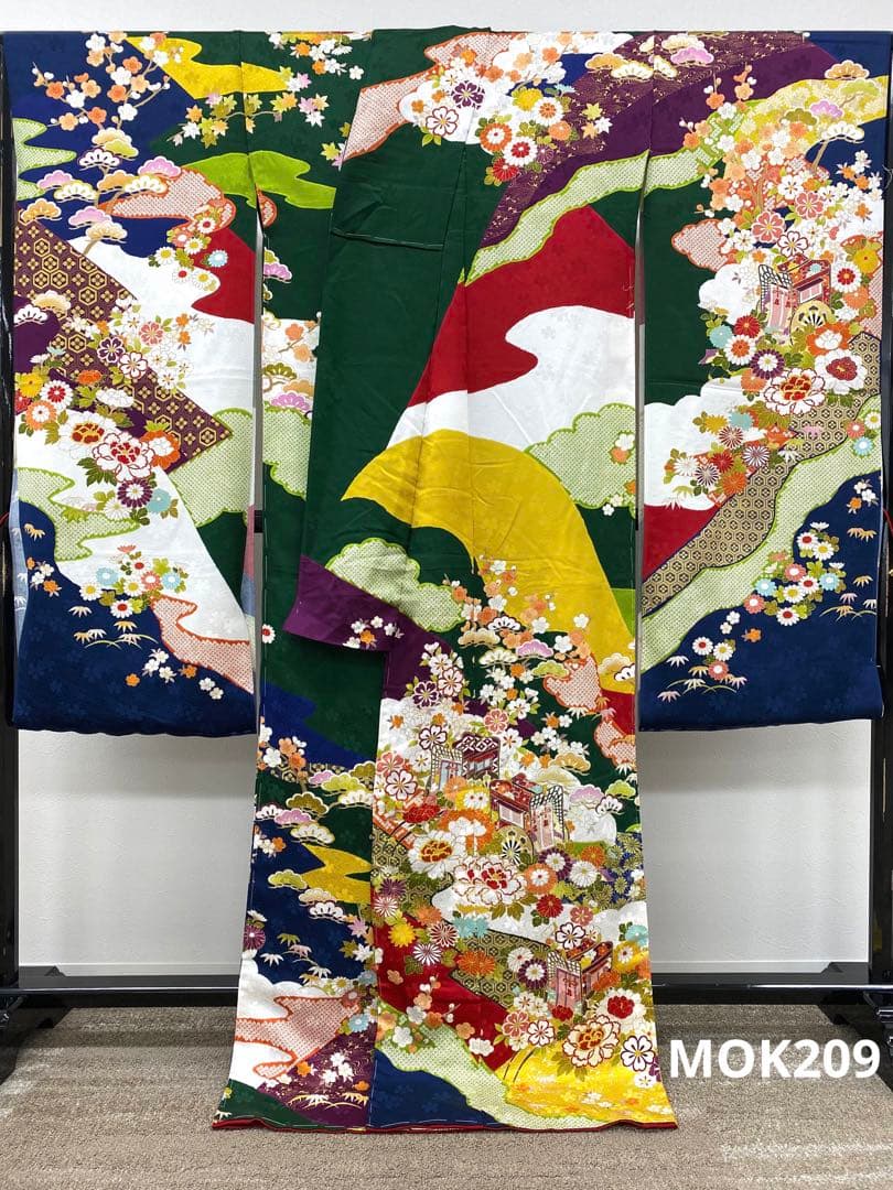 振袖 仮絵羽 金駒 金彩 紋意匠 正絹 未仕立て品 八掛付き