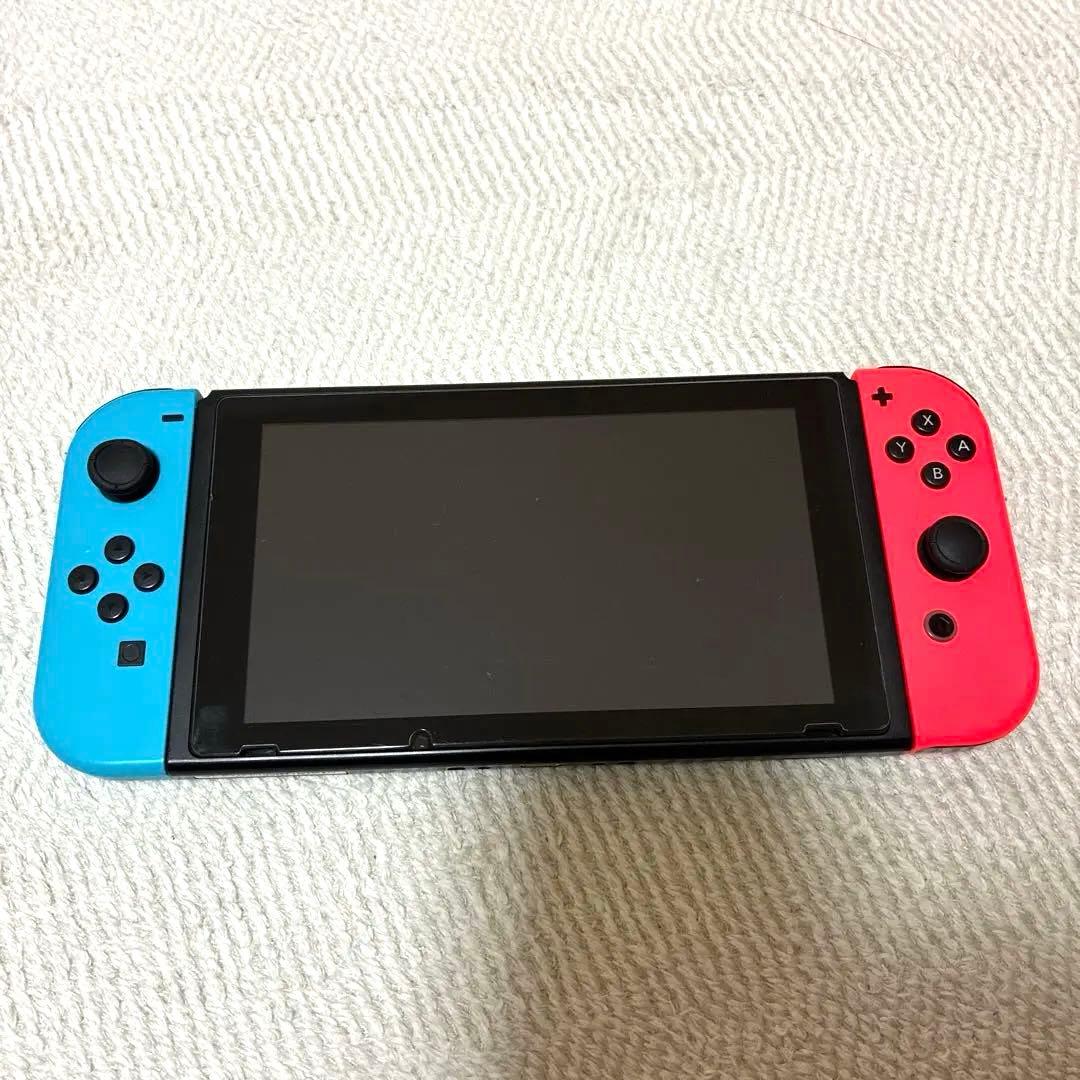 Nintendo Switch 本体 Joy-Con ケース