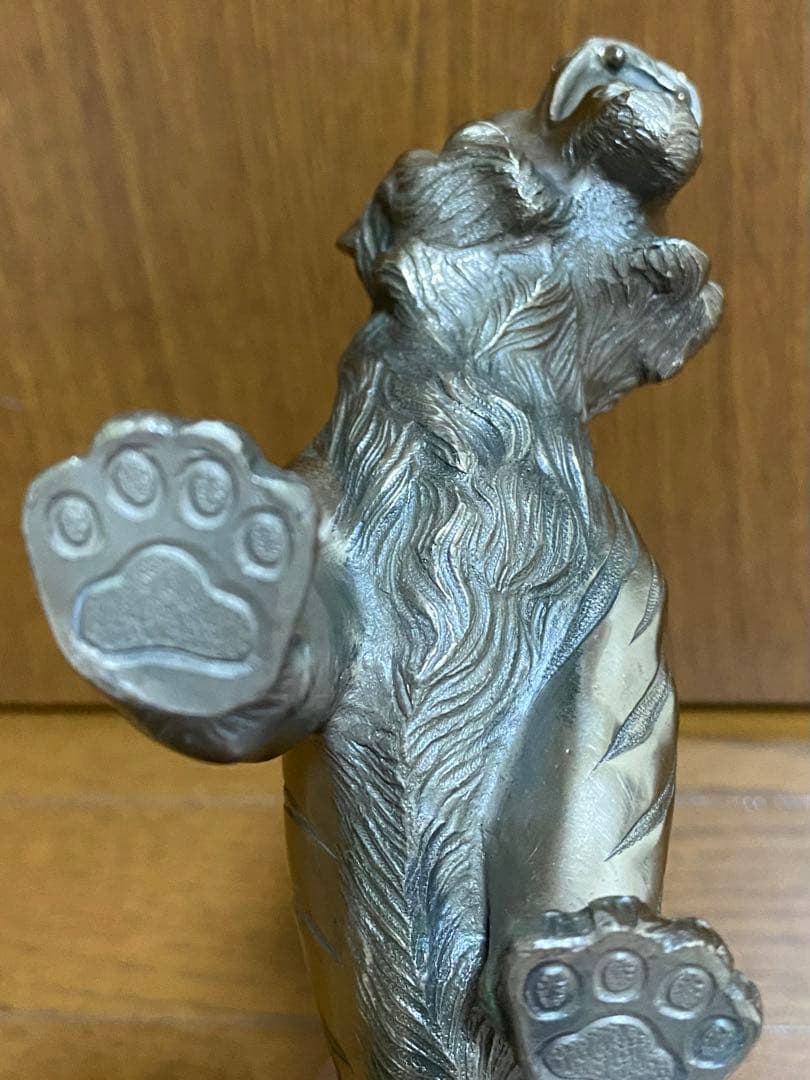 骨董品】白銅製 村田宏作 虎 置物 飾り物 トラ 寅 とら 金属工芸 彫刻