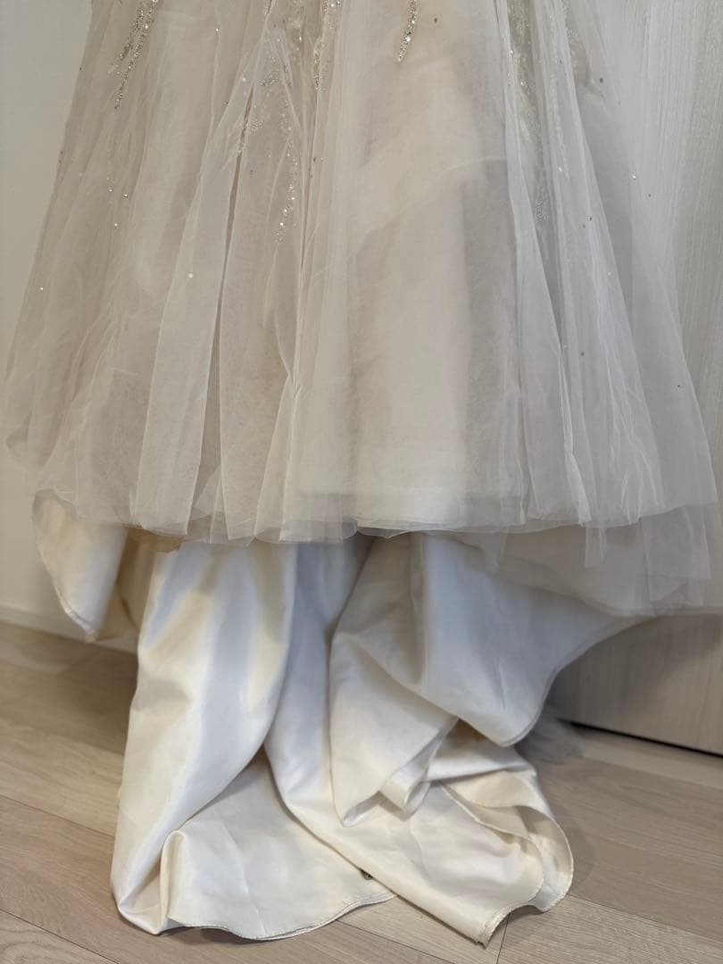 韓国ウェディングドレス　Monica Blanche