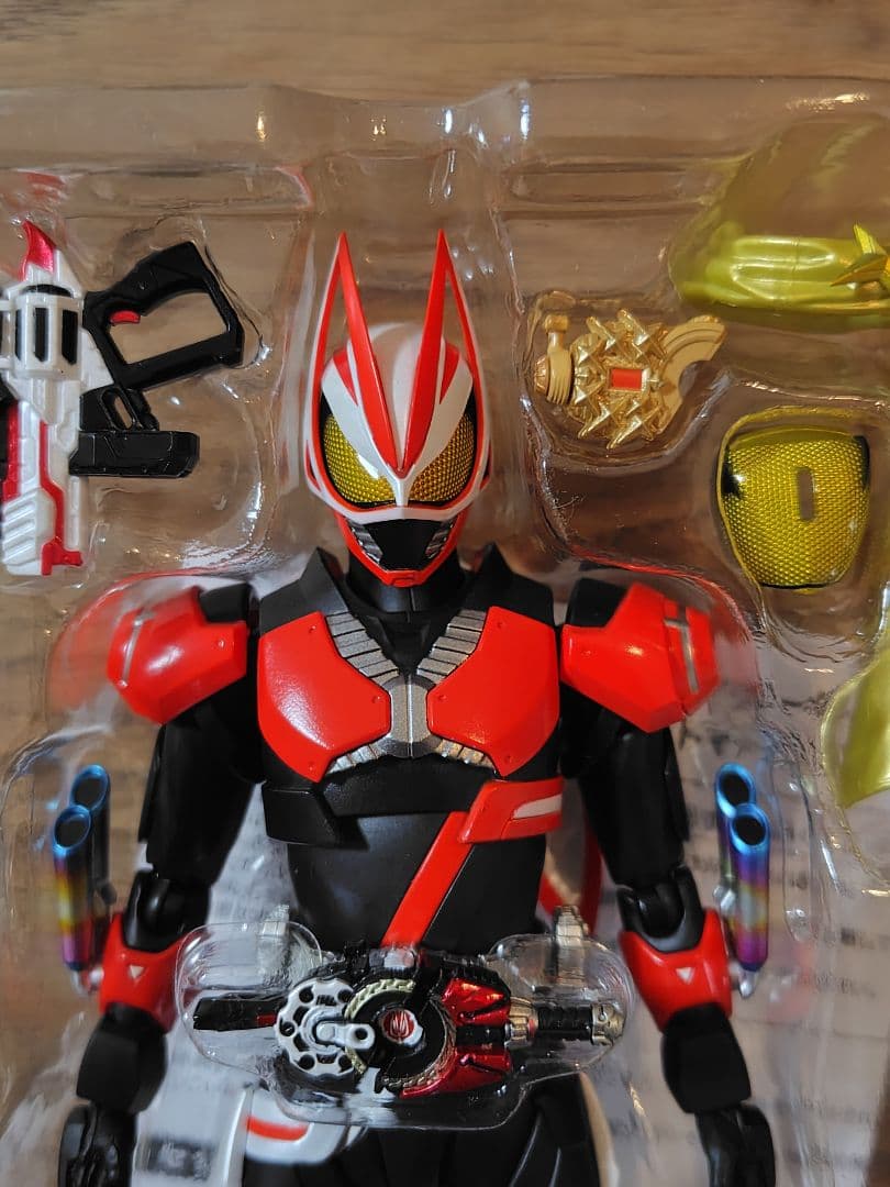 SHFiguarts 仮面ライダーギーツ ブーストマグナムフォーム