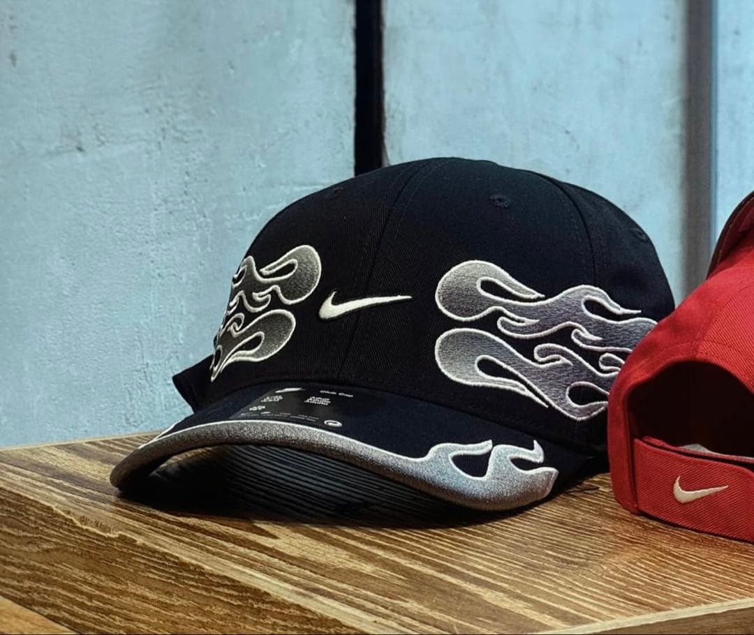 国内未発売☆NIKEフレイムクラブキャップ黒L/XLタグ付新品未開封品