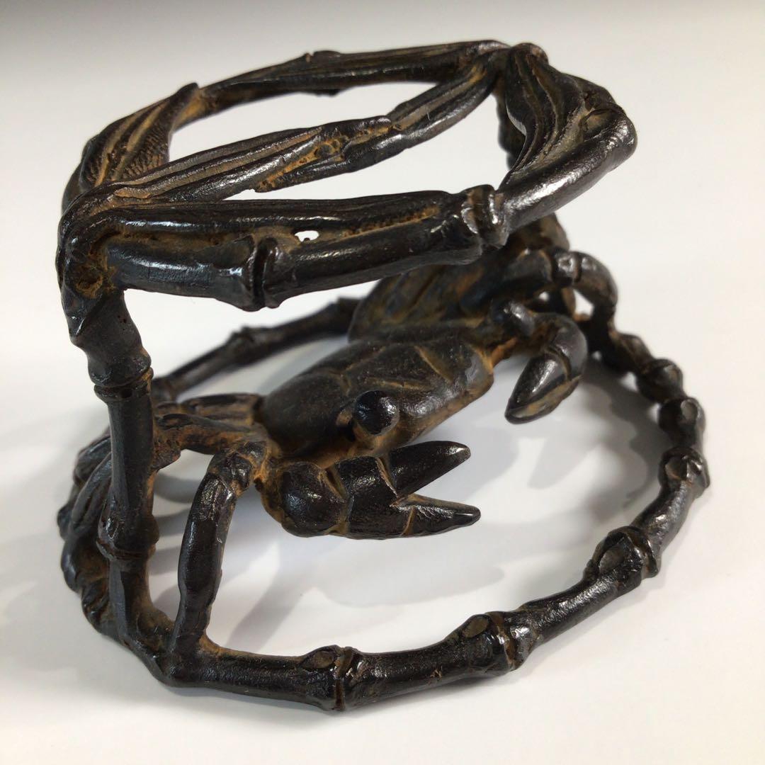 Ｐ７２３　蓋置　『千秋長治造』『蝋型鋳銅』『蟹蓋置』　共箱　茶道具