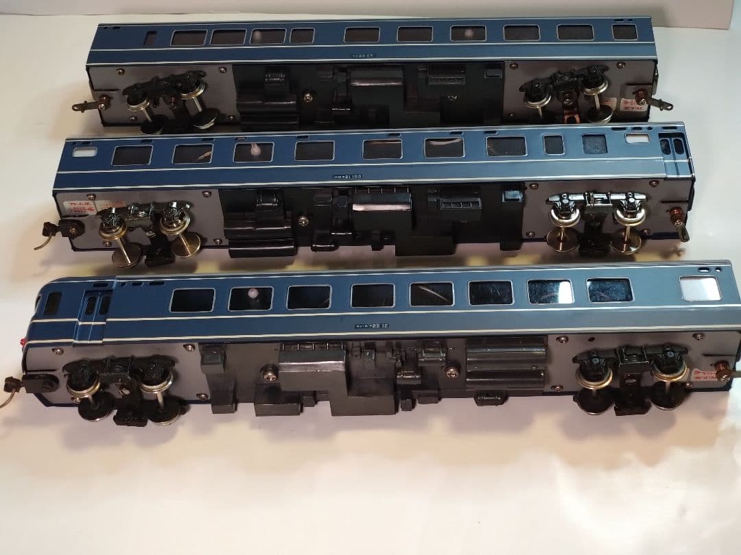 ＨＯゲージ　ブルートレイン客車　７両セット