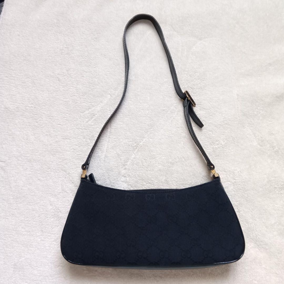 FROM JAPAN公式アカウント01 様　グッチ ワンショルダーバッグ GG
