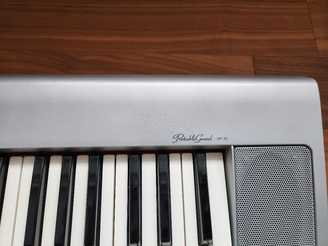 YAMAHA 電子ピアノPortable grand NP30