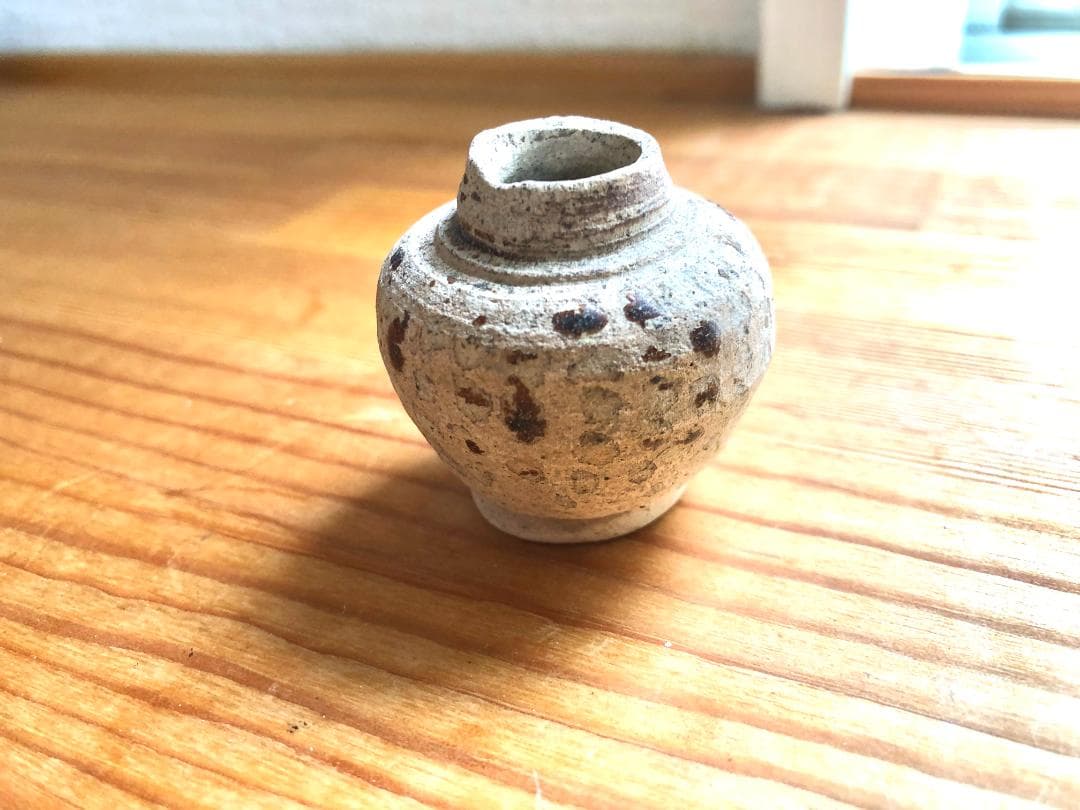【タイ・骨董】宋胡録（スンコロク）白釉黒斑文 小壺（1301年~1600年）