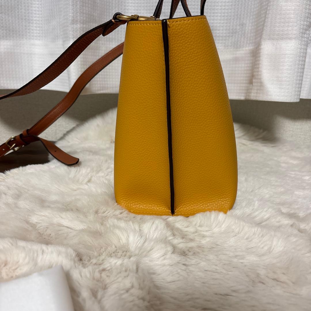 百貨店購入品　coach美品ショルダーバッグ