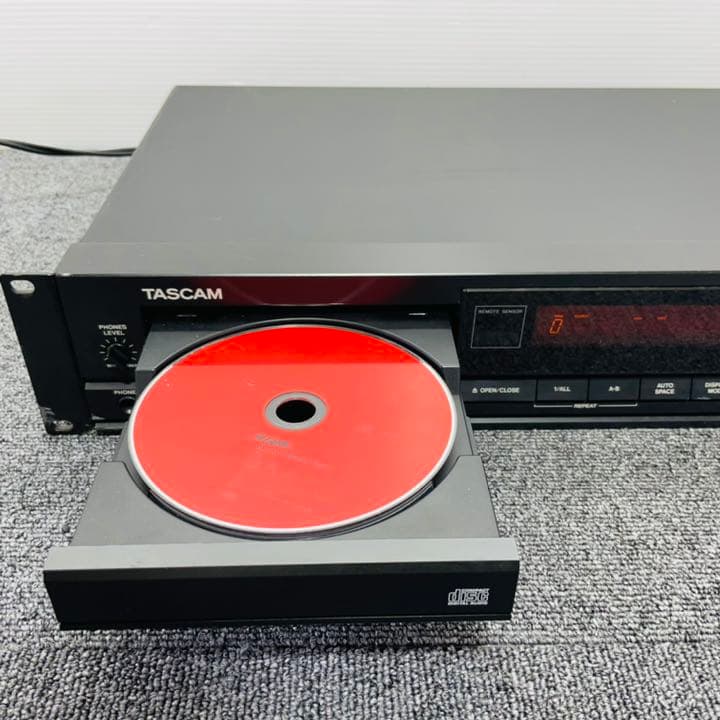 TASCAM タスカム CDプレーヤー CD-401 業務用CDプレーヤー テレビ
