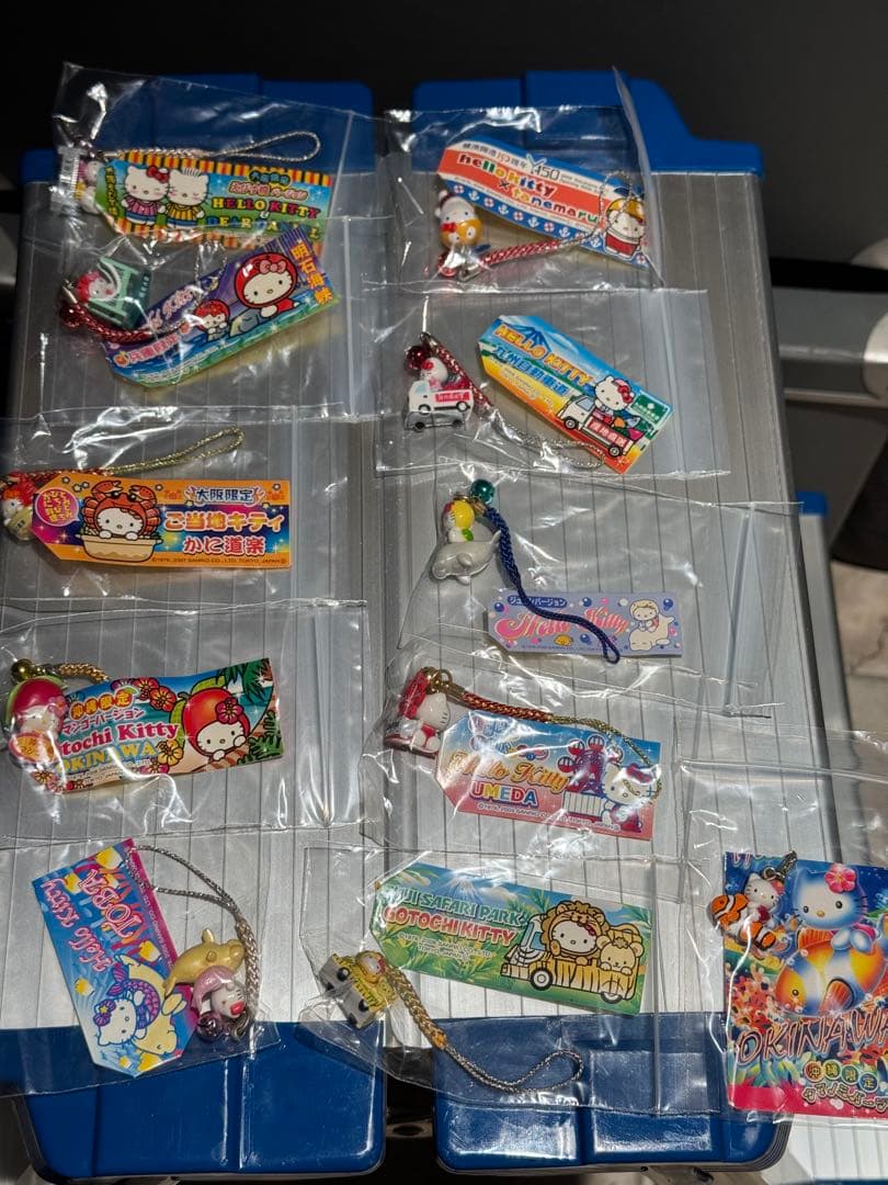 ハローキティ キーホルダー /根付　レア貴重品 ご当地/入手困難　廃盤　143個