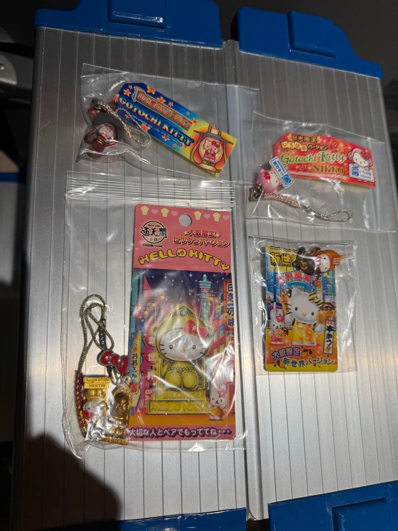 ハローキティ キーホルダー /根付　レア貴重品 ご当地/入手困難　廃盤　143個