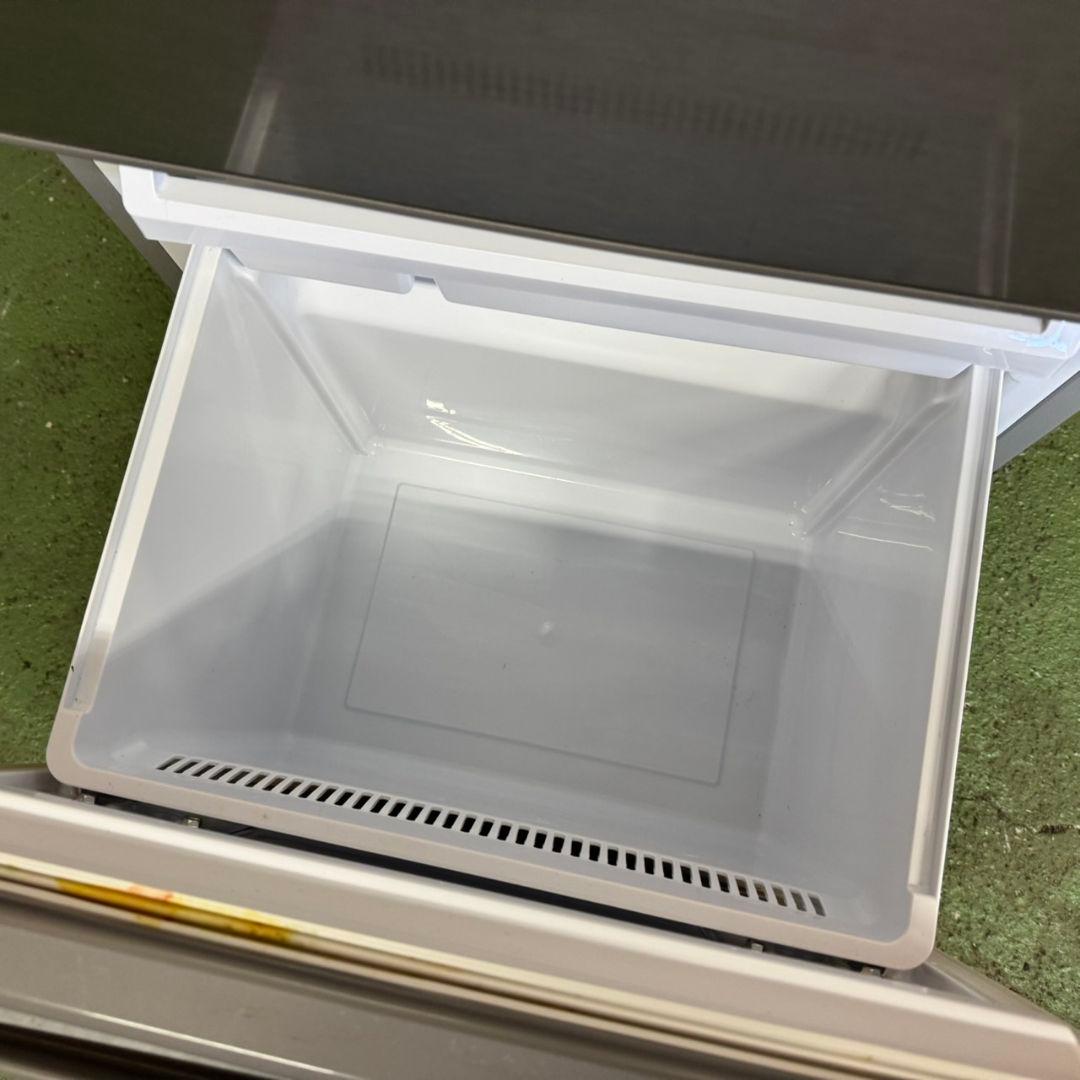 364 一都三県対応　冷蔵庫　200Ｌ　小型　一人暮らし　極美品　洗濯機も有