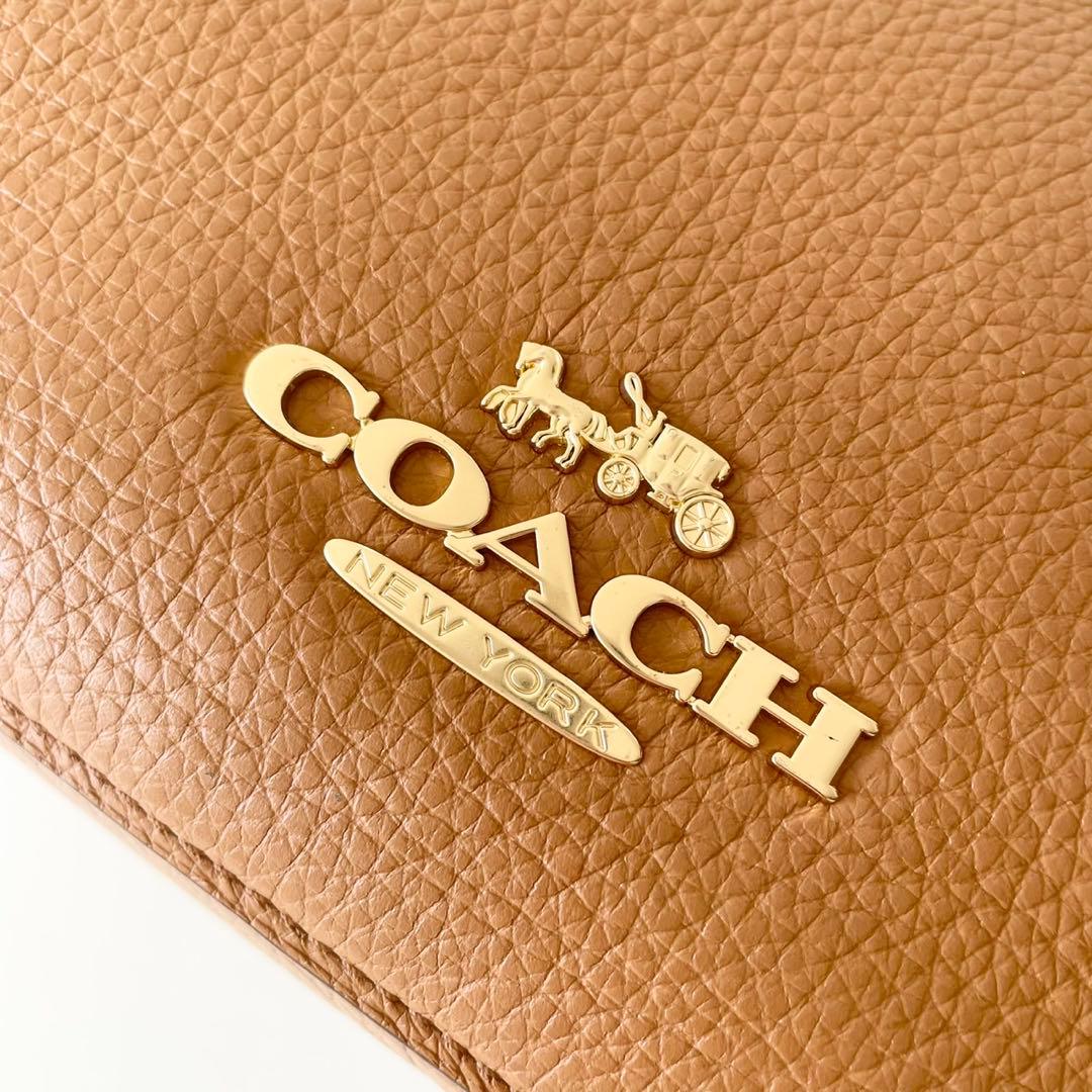 【新品】COACH ワンショルダーバッグ ホーボー ソフトレザー 肩掛け可能