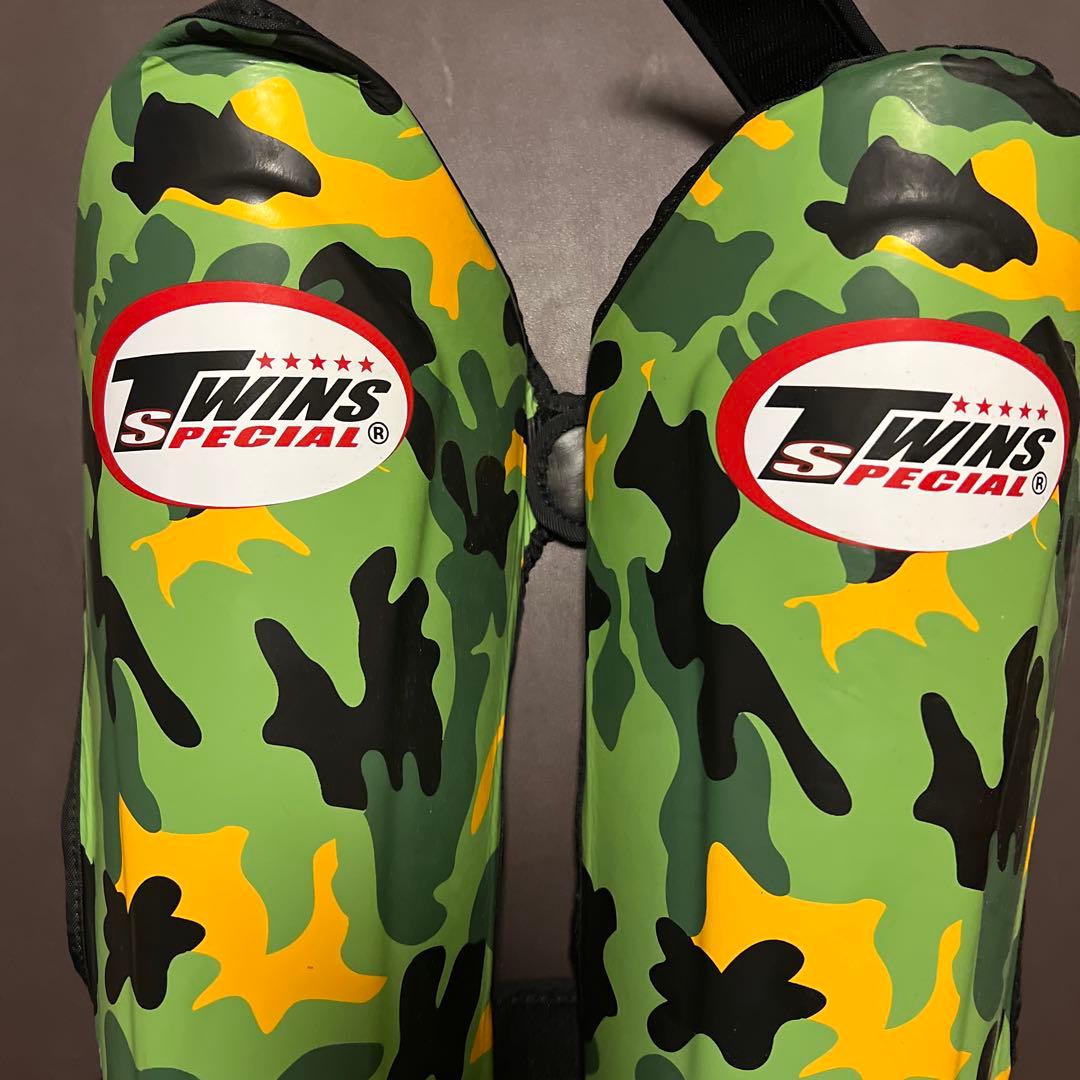 TWINS SPECIAL 膝プロテクター カモフラージュ L/R C99786059