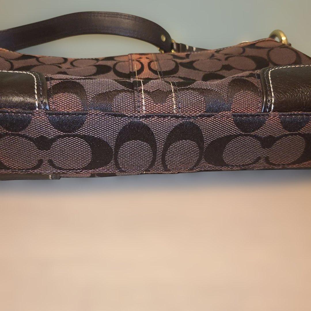 コーチ アクセサリーポーチ ワンショルダーバッグ シグネチャー ターンロック 茶