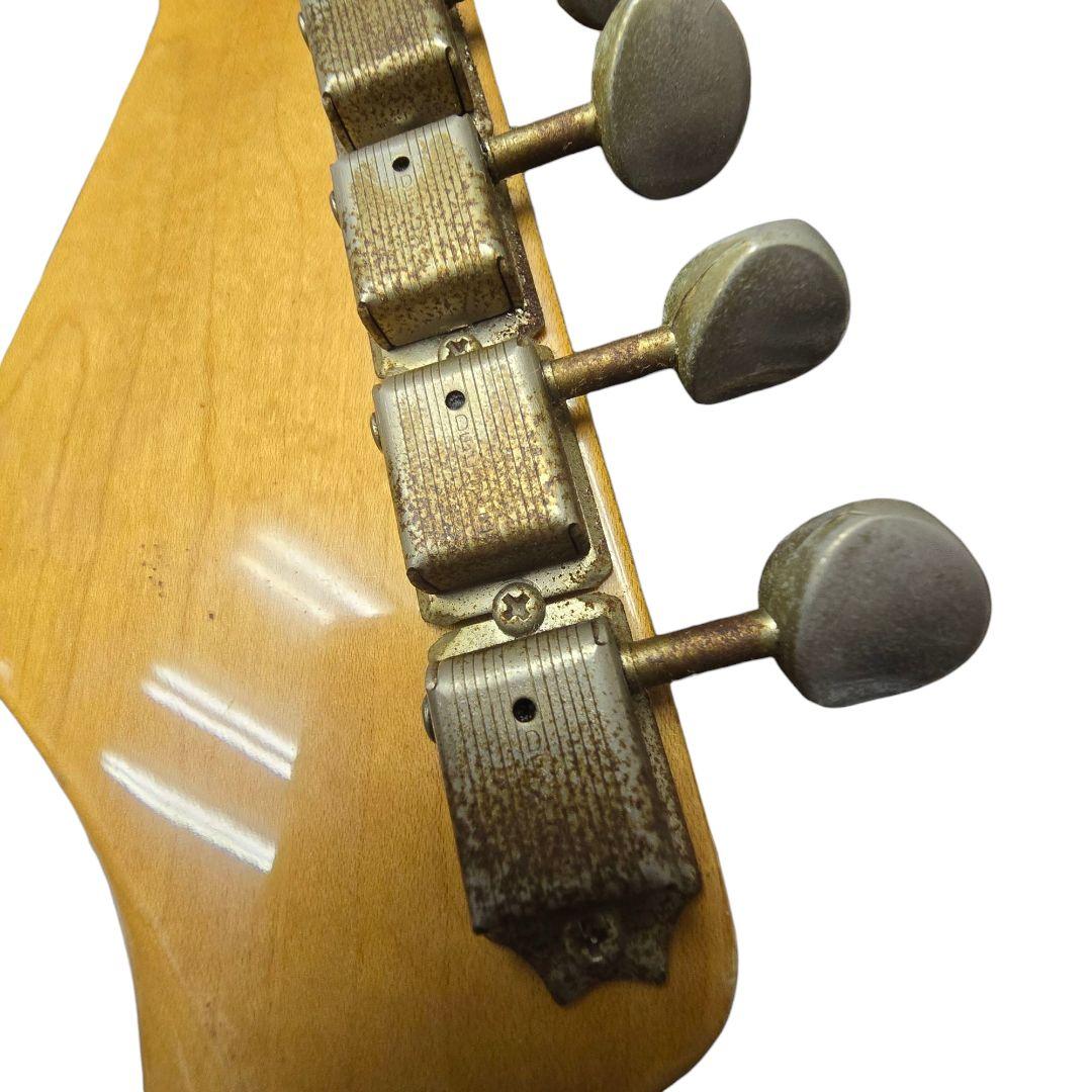 ジ*グ様 カスタマイズエレキギター FERNANDESプレート fenderピッ