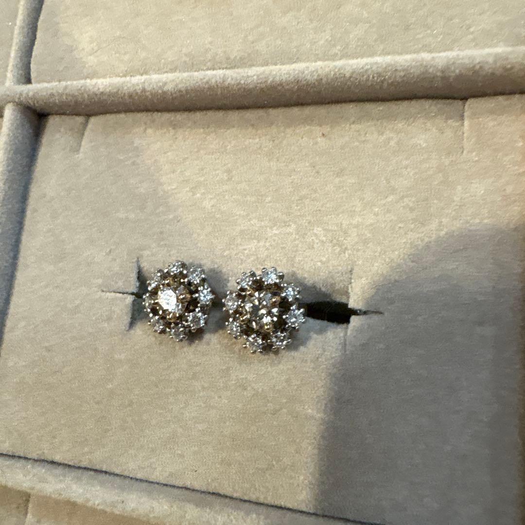 新品同様カシケイ KASHIKEY0.40ct ptダイヤ 0.25ct ピアス