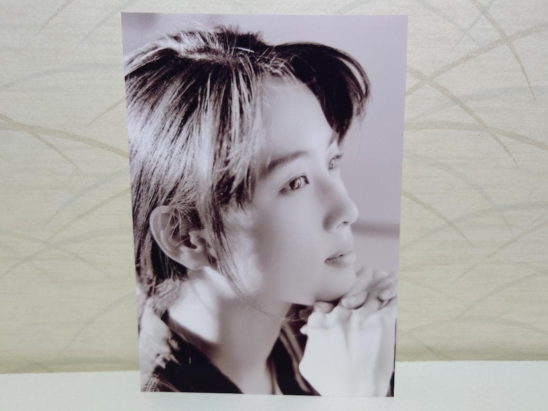 美品 色紙直筆サイン入り ZARD 坂井泉水 額付き 写真3枚セット - メルカリ