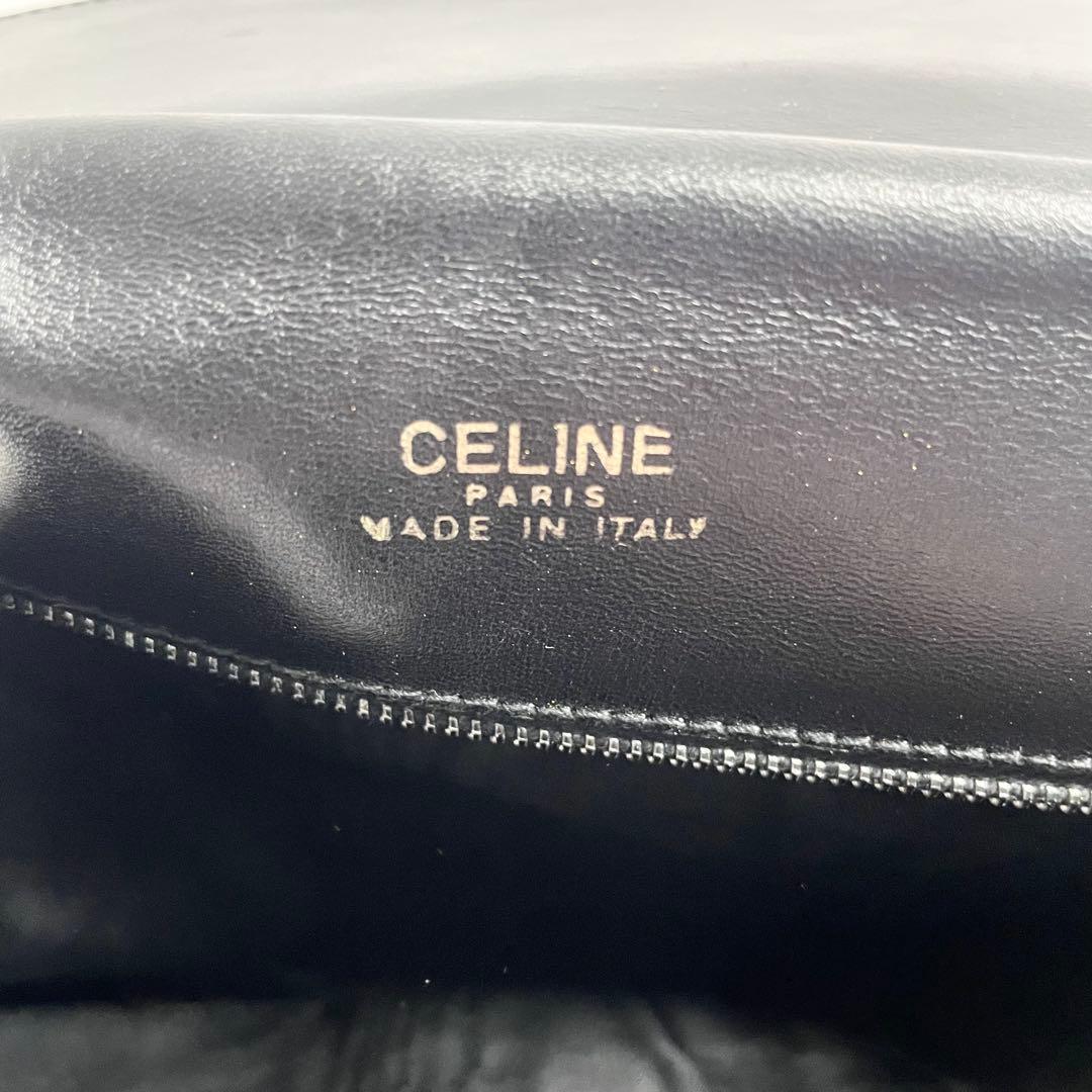 セリーヌ ショルダーバッグ 馬車金具 カーフレザー ブラック 黒 大容量 多機能