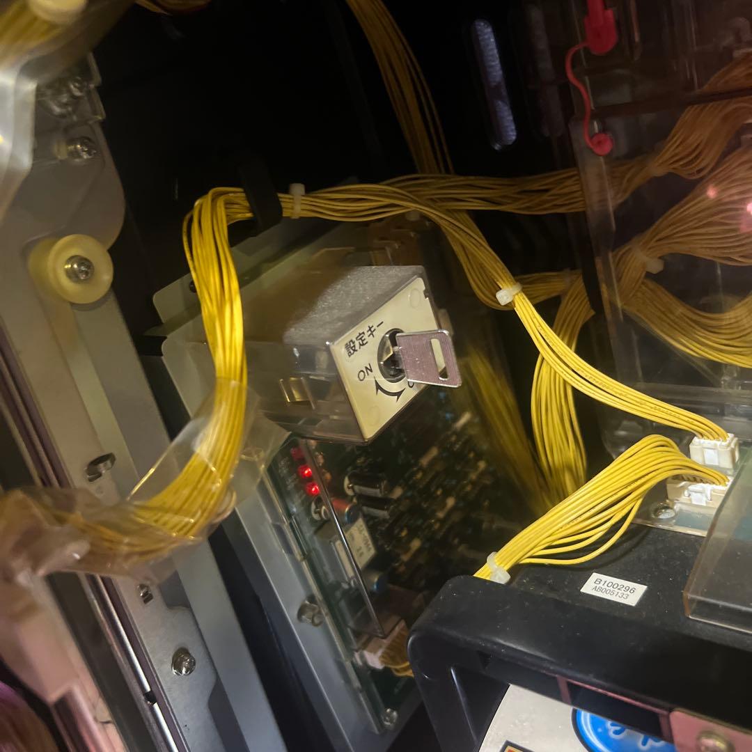 サザンアイズ 3×3EYES パチスロ 実機 ビタ押し機 コイン不要機付