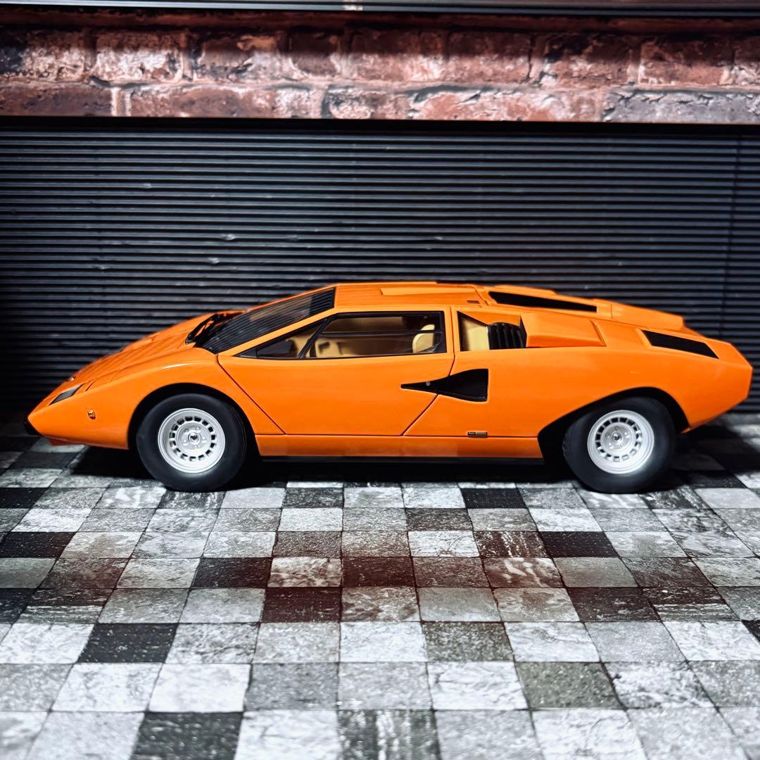 1/18 AUTOart ランボルギーニ カウンタック LP400