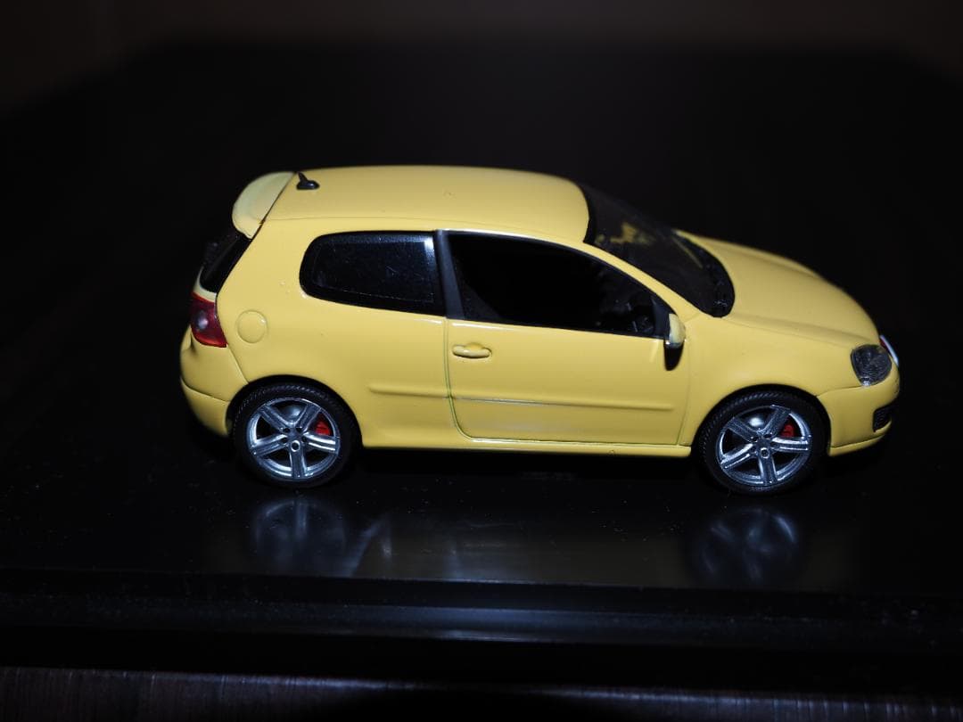 NOREV 1/43 VW Golf GTI Pirelli イエロー
