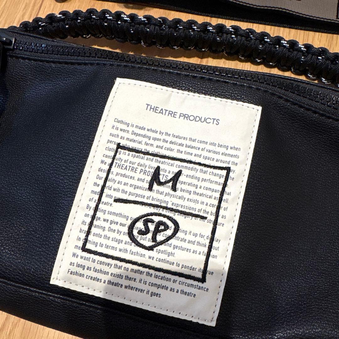 シアタープロダクツコラボレーションホライゾナルレザーショルダーバッグ