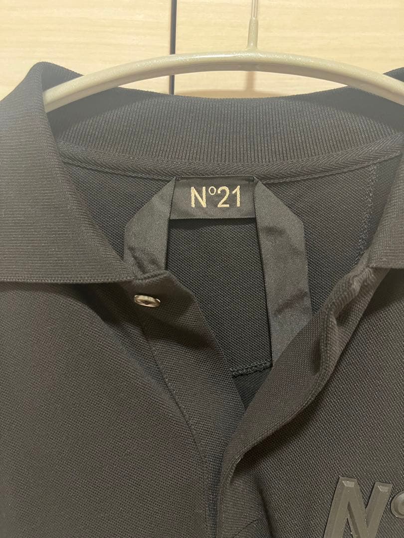 ★でこぽんさん専用★【未使用】　N°21 　レディースポロシャツ　ブラック