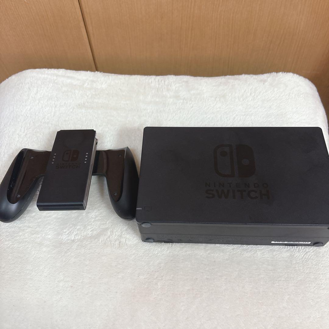 Nintendo Switch 本体　ネオンブルー／ネオンレッド
