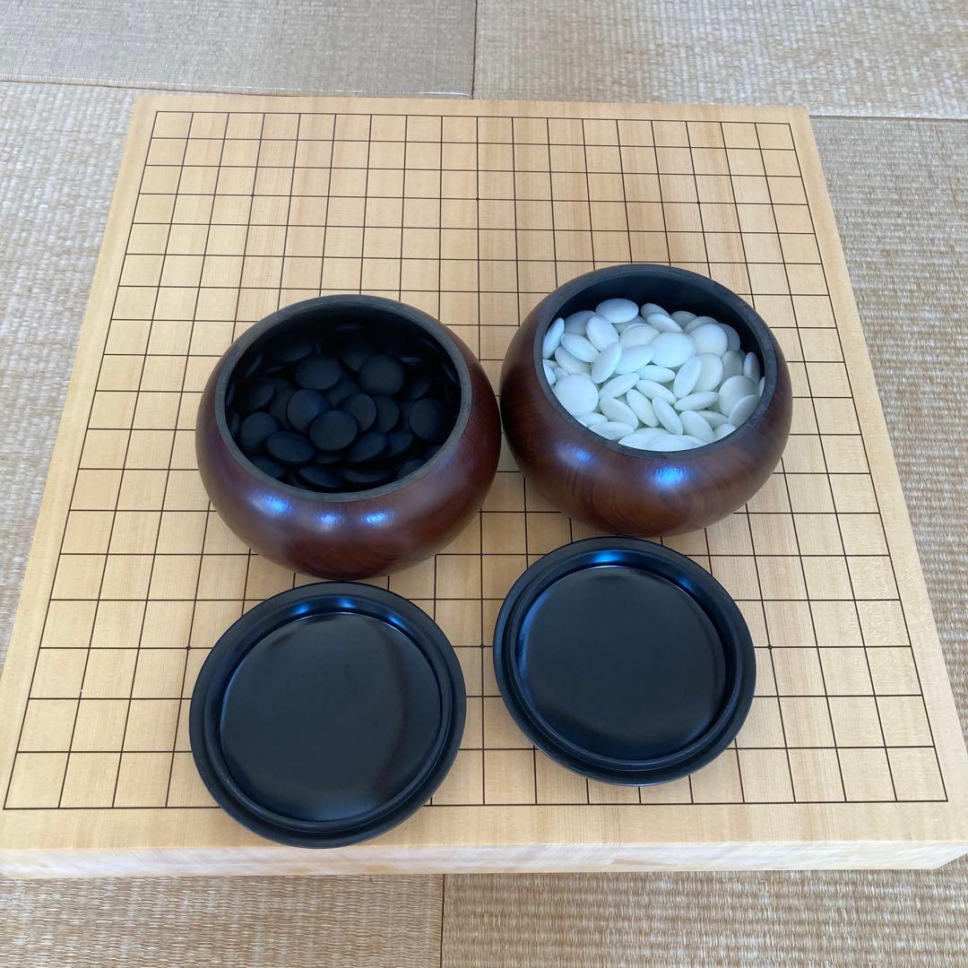 木製囲碁盤・碁石セット（黒白石付き）