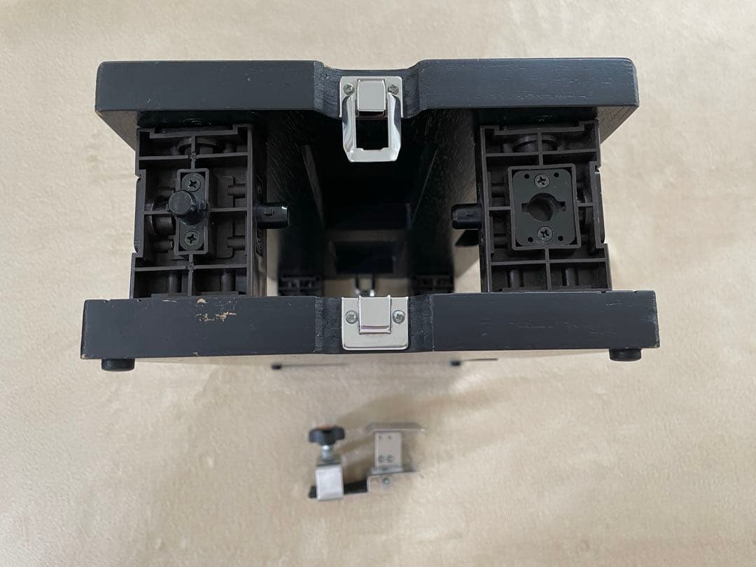 アシストスツールASS-V（ピアノ足台）　アシストペダル付