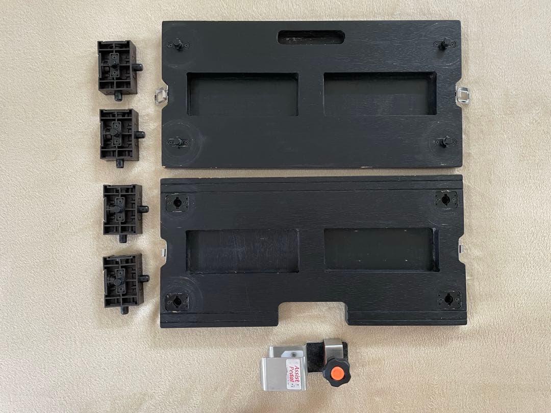 アシストスツールASS-V（ピアノ足台）　アシストペダル付