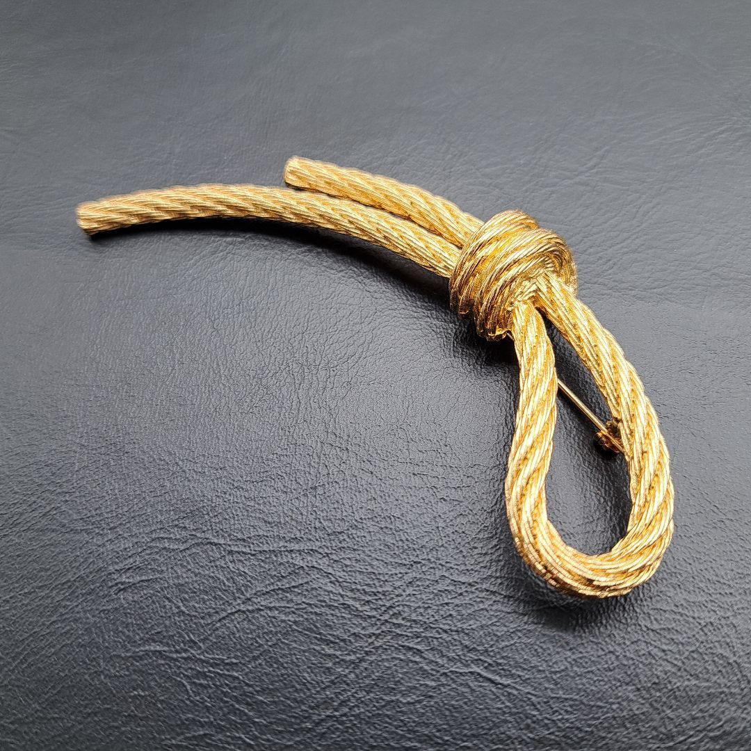 美品★箱付き Dior ディオール ブローチ ツイスト 結び 希少 ゴールド 楽天市場】Christian Dior クリスチャンディオール ブローチ