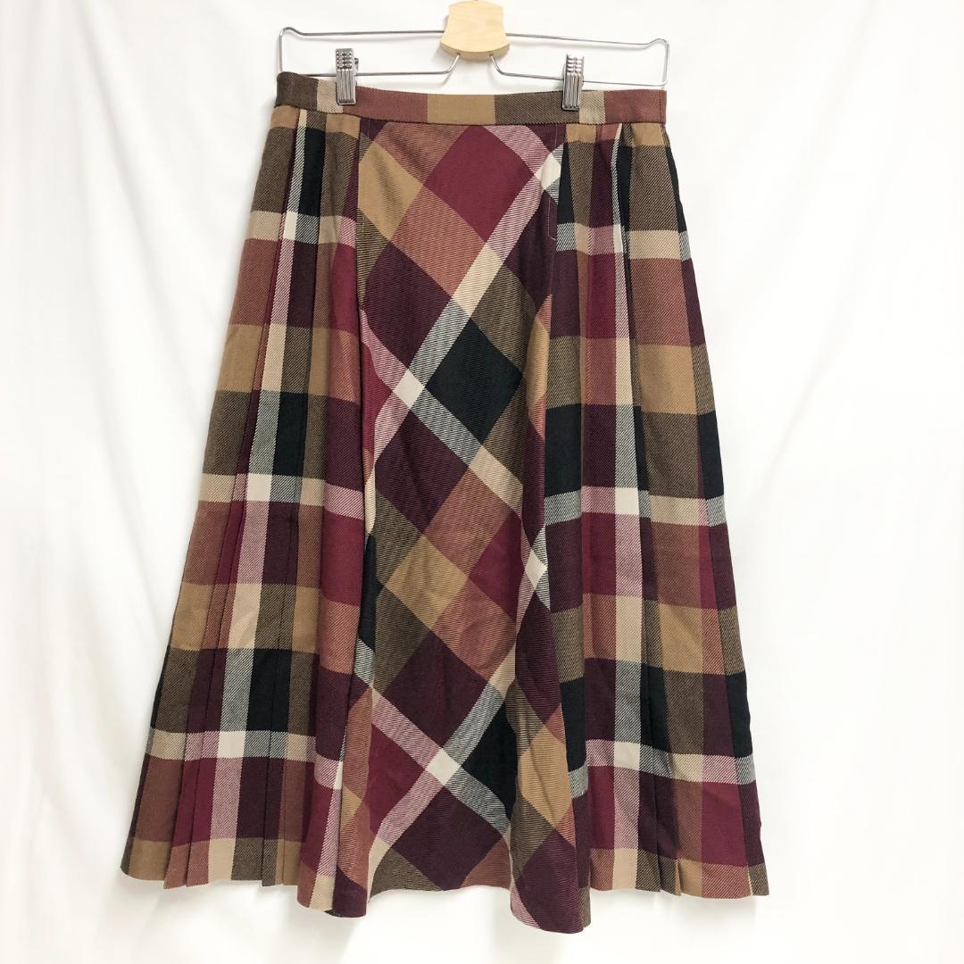 ○★新品未使用　ブルーレーベルクレストブリッジ　プリーツスカート　40　レッド