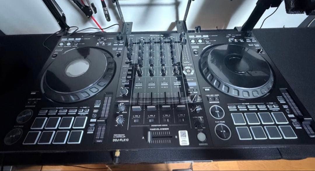 DDJ-FLX10 使用時間5時間程度