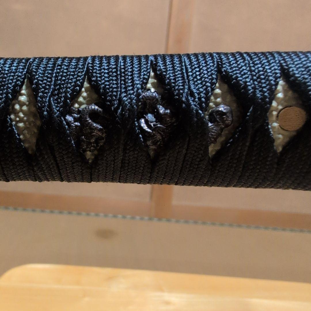 模造刀 (黒石目拵え) 打刀＋脇差し＝二振りセット＋刀掛け台　✰フルセット✰