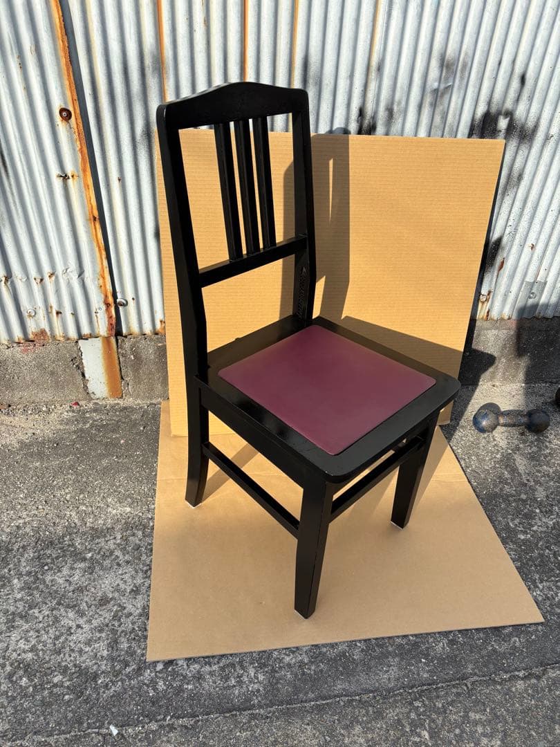 美品 背もたれ付ピアノ椅子 足部フェルト付き ワインレッド座面②