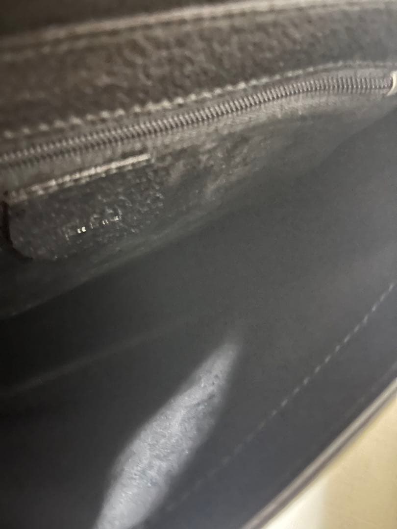 GUCCI レザー　ショルダーバッグ