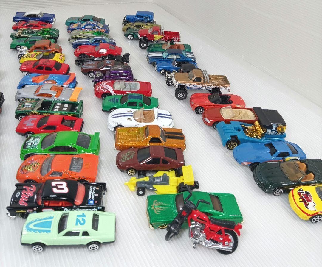 ホットウィールケース＋ミニカー75台