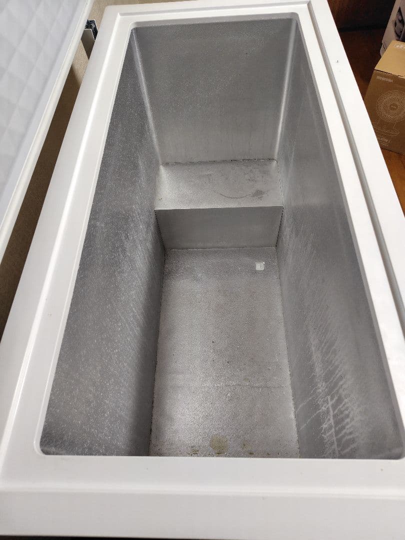 三温度帯調整可能−20°〜±8° 262L 上開き　レマコム　横型冷凍庫