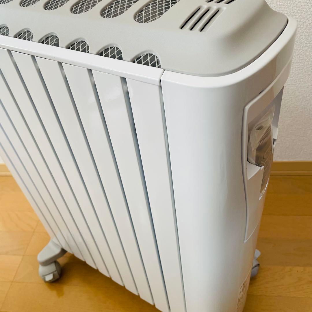 未使用に近い】デロンギ ベルカルド オイルヒーター 10～13畳用 リモコン付