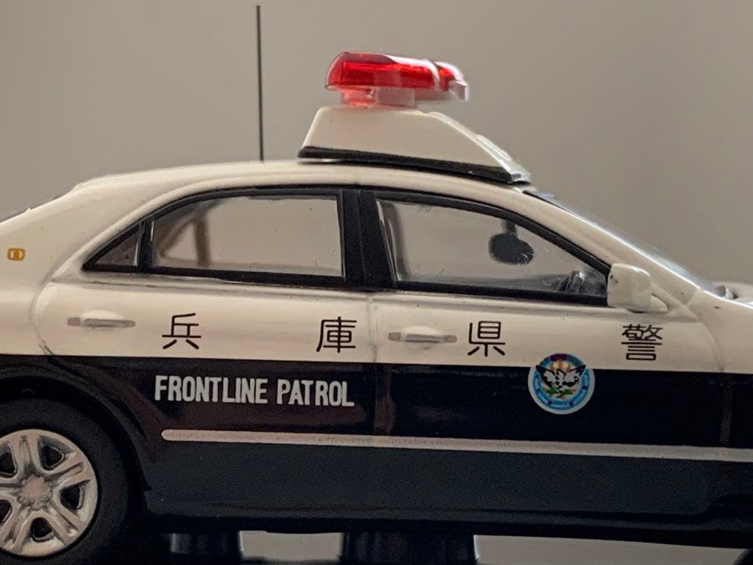 RAI'S 1/64 兵庫県警　180系 ゼロクラウンパトカー